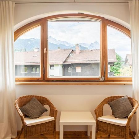 Fewo im Blauen Haus Dg Garmisch-Partenkirchen Exterior foto