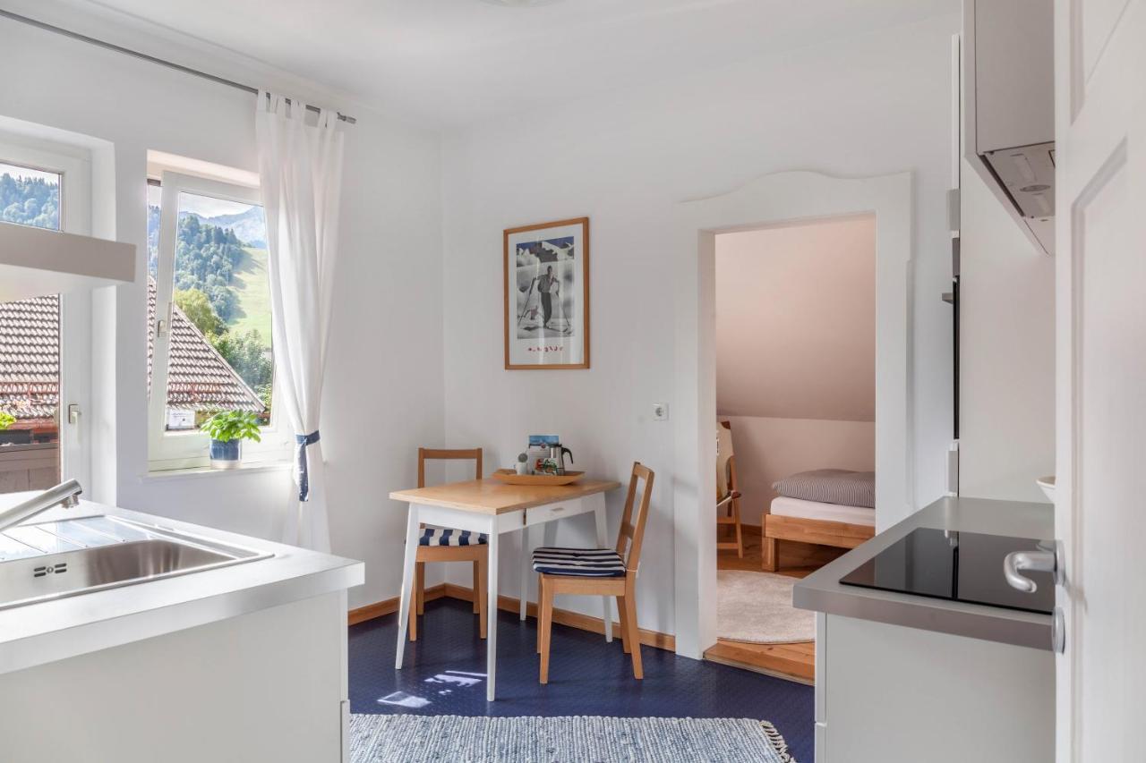 Fewo im Blauen Haus Dg Garmisch-Partenkirchen Exterior foto